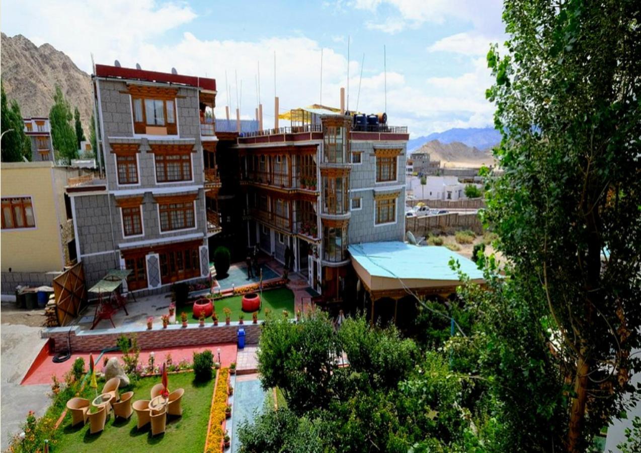 Hotel Royal Palace - Leh Eksteriør bilde